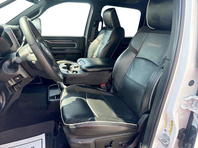 Used 2026 RAM 2500 Laramie AWD/4WD image 13