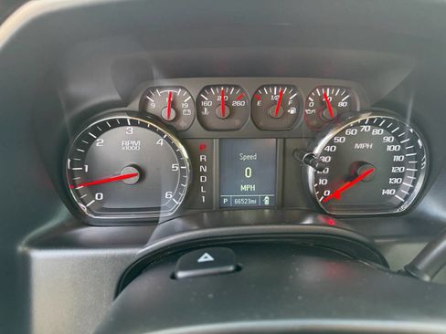 Used 2018 Chevrolet Silverado 2500 W/T image 12