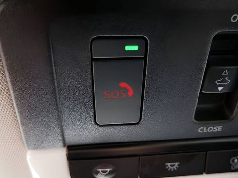 Used 2023 Nissan Altima 2.5 SR w/ SR Premium Package FWD image 27