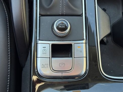 Certified 2024 Kia Telluride LX image 26