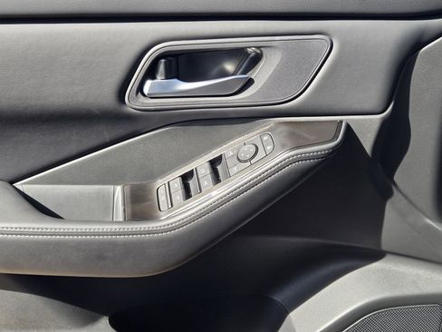 New 2026 Nissan Rogue SV image 18