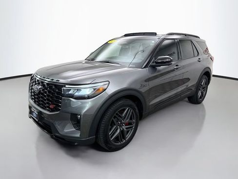 Used 2025 Ford Explorer ST w/ Sun And Sound Package AWD/4WD image 3