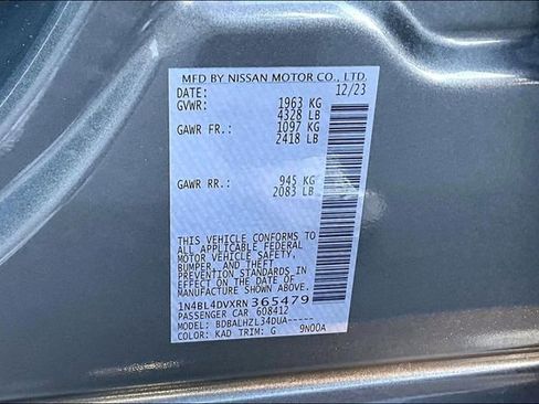 Used 2024 Nissan Altima 2.5 SV image 14