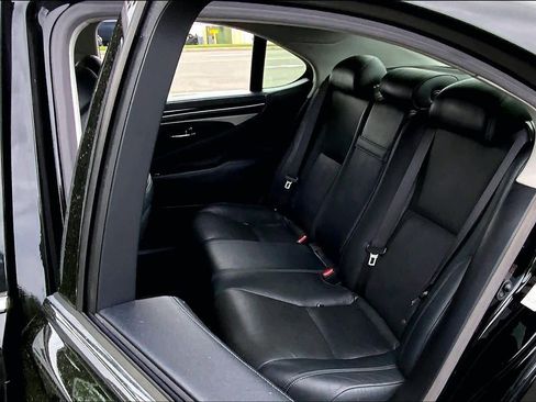Used 2016 Lexus LS 460 AWD w/ Comfort Package image 21