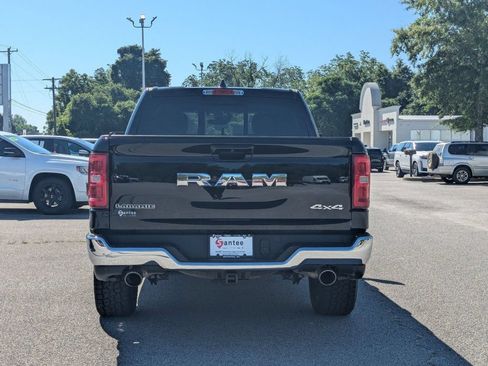 Used 2025 RAM 1500 Laramie AWD/4WD image 4