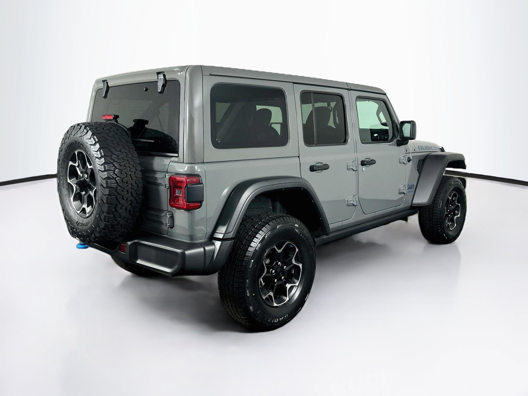 Used 2023 Jeep Wrangler Unlimited Rubicon 4xe w/ Dual Top Group AWD/4WD image 9