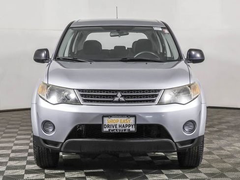 Used 2009 Mitsubishi Outlander ES image 7