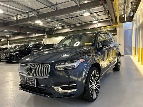 Certified 2021 Volvo XC90 T8 Inscription Expression w/ Advanced Package image 5
