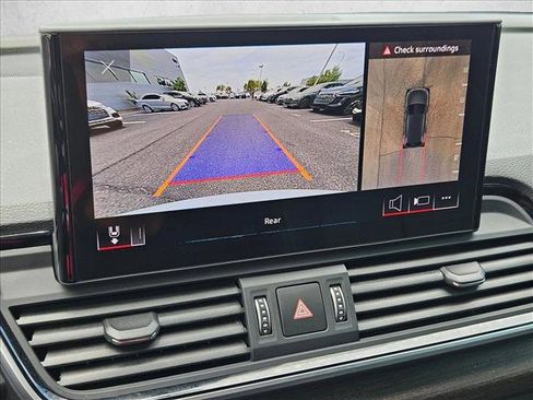 Certified 2025 Audi Q5 e Premium Plus w/ Premium Plus Package AWD/4WD image 18