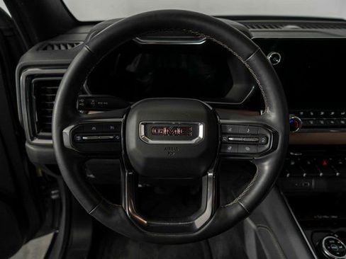 Used 2025 GMC Canyon AT4 w/ Nightfall Edition image 3