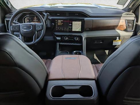 New 2026 GMC Sierra 2500 Denali Ultimate w/ Max Trailering Package image 16