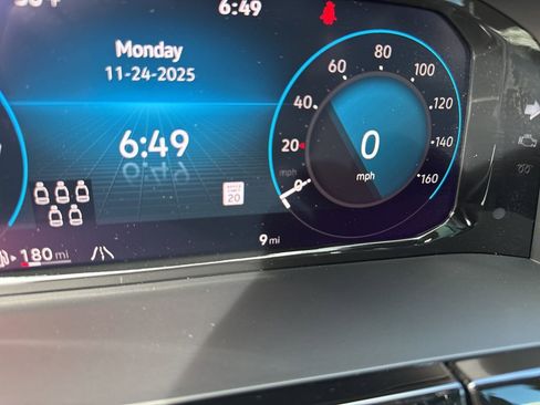 New 2026 Volkswagen Atlas SEL Premium R-Line image 16