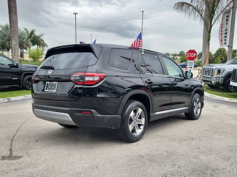 Used 2023 Honda Pilot EX-L image 5