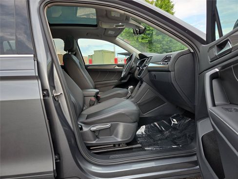 Certified 2023 Volkswagen Tiguan SE AWD/4WD image 26