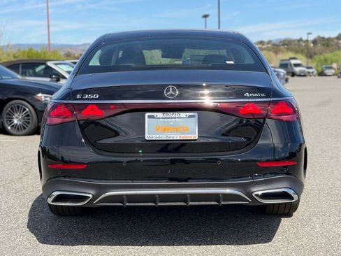 New 2026 Mercedes-Benz E 350 4MATIC Sedan image 9