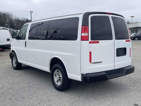 Used 2017 Chevrolet Express 2500 LS image 6