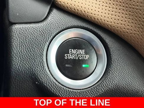 Used 2022 Chevrolet Equinox Premier w/ LPO, Floor Liner Package FWD image 25