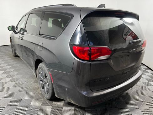 Used 2020 Chrysler Pacifica Limited w/ Advanced Safetytec Group image 7