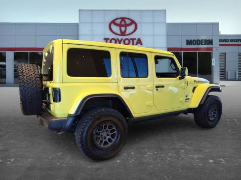 Used 2023 Jeep Wrangler Unlimited Rubicon 392 w/ Xtreme Recon 35" Tire Package AWD/4WD image 8