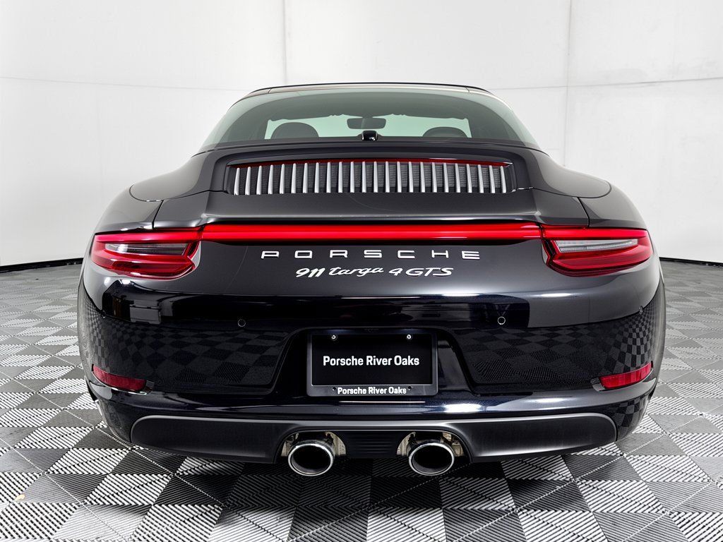 Certified 2019 Porsche 911 Targa 4 GTS AWD/4WD image 32