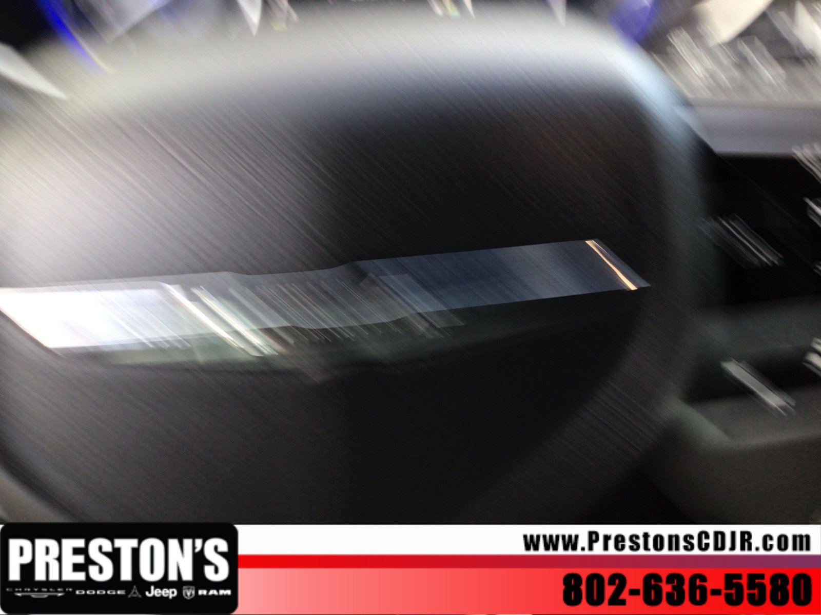 Used 2025 Chrysler Pacifica Select FWD image 14
