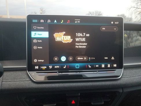 New 2025 Volkswagen Tiguan S AWD/4WD image 28