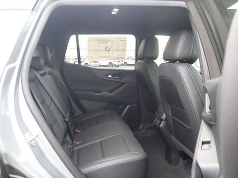 New 2026 Chevrolet Equinox LT w/ Convenience Package II FWD image 40