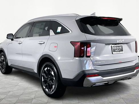 New 2026 Kia Sorento S image 4