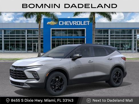 New 2025 Chevrolet Blazer LT w/ Midnight/Sport Edition image 2