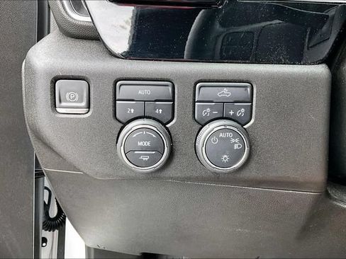 Used 2024 Chevrolet Silverado 1500 LT AWD/4WD image 16
