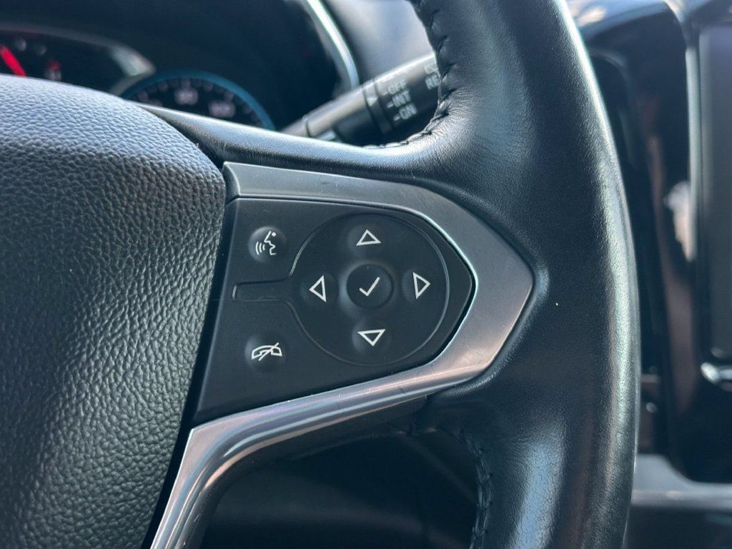 Used 2022 Chevrolet Traverse LT FWD image 31