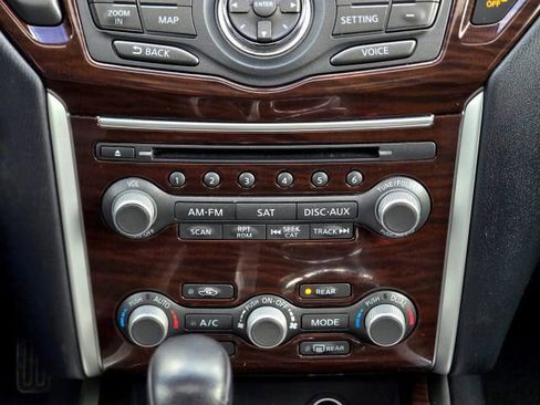 Used 2016 Nissan Pathfinder Platinum AWD/4WD image 19