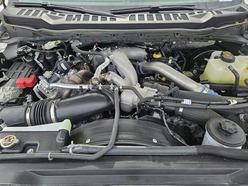 Used 2024 Ford F250 Lariat AWD/4WD image 30
