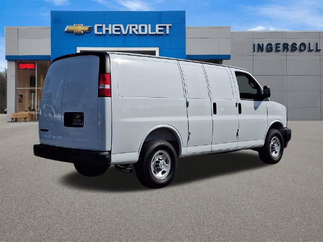 Used 2026 Chevrolet Express 2500 RWD image 26