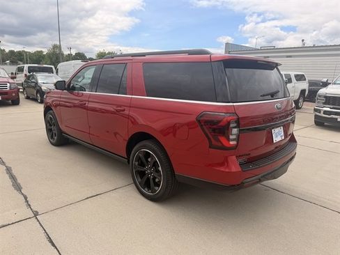 Used 2022 Ford Expedition Max Limited AWD/4WD image 14