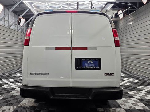 Used 2023 GMC Savana 2500 w/ Driver Convenience Package RWD image 7