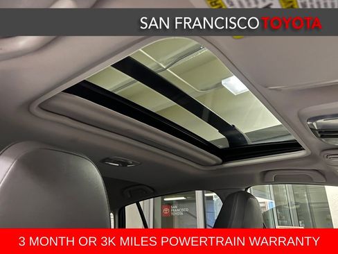 Used 2021 Subaru Crosstrek 2.5i Sport w/ Moonroof Package image 21