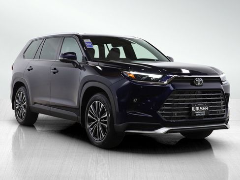 Used 2025 Toyota Grand Highlander AWD Hybrid image 7