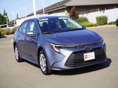 Used 2026 Toyota Corolla LE w/ Carpet Mat Package (TMS)
