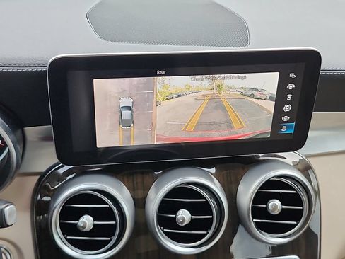 Used 2022 Mercedes-Benz GLC 300 4MATIC image 25