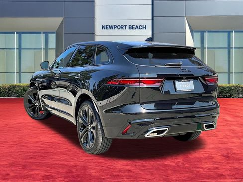 New 2026 Jaguar F-PACE R-Dynamic S image 3