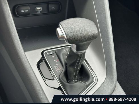 Certified 2020 Kia Niro LX image 27