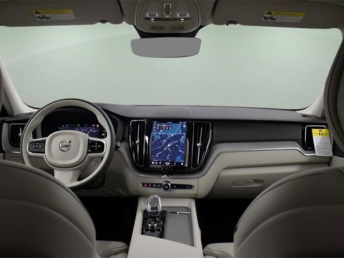 Certified 2024 Volvo XC60 T8 Ultimate w/ Protection Package Premier image 17