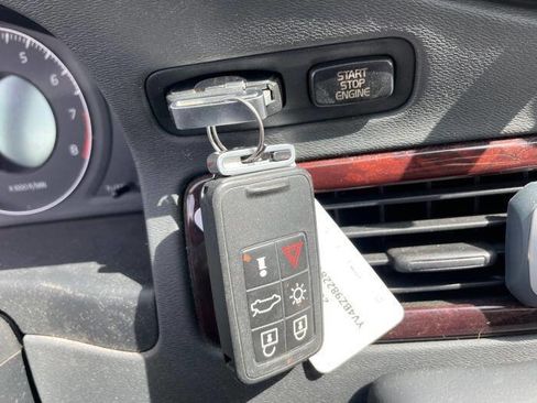 Used 2008 Volvo XC70 3.2 image 45