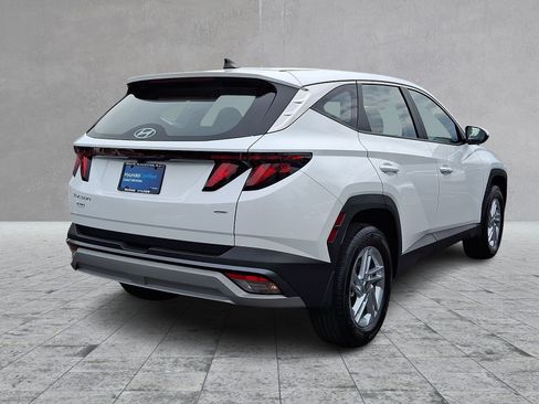 Used 2026 Hyundai Tucson SE AWD/4WD image 4