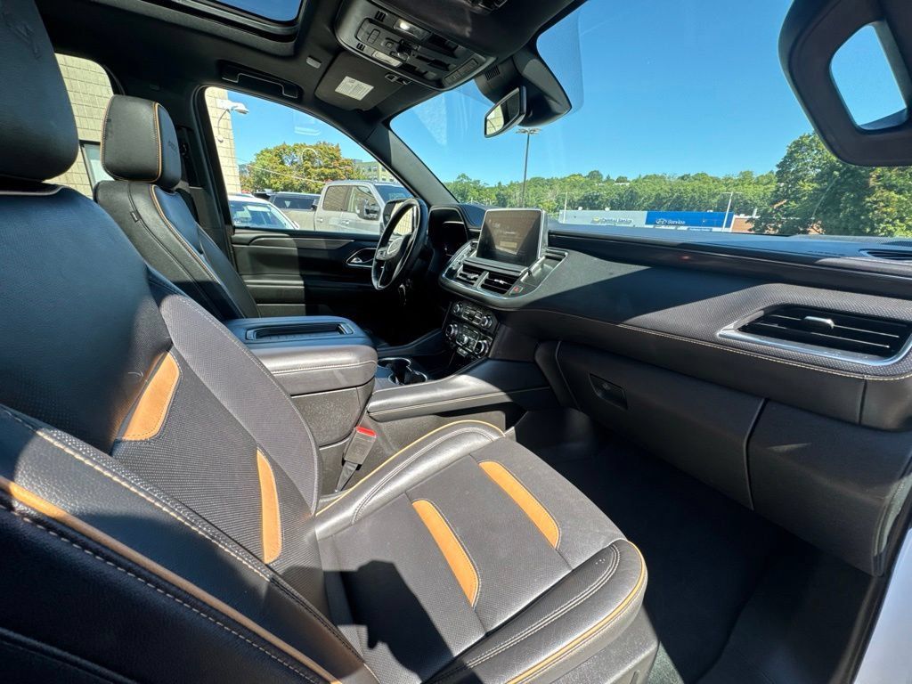 Used 2023 GMC Yukon AT4 w/ AT4 Premium Package AWD/4WD image 21