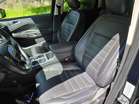 Used 2018 Ford Escape SEL AWD/4WD image 21