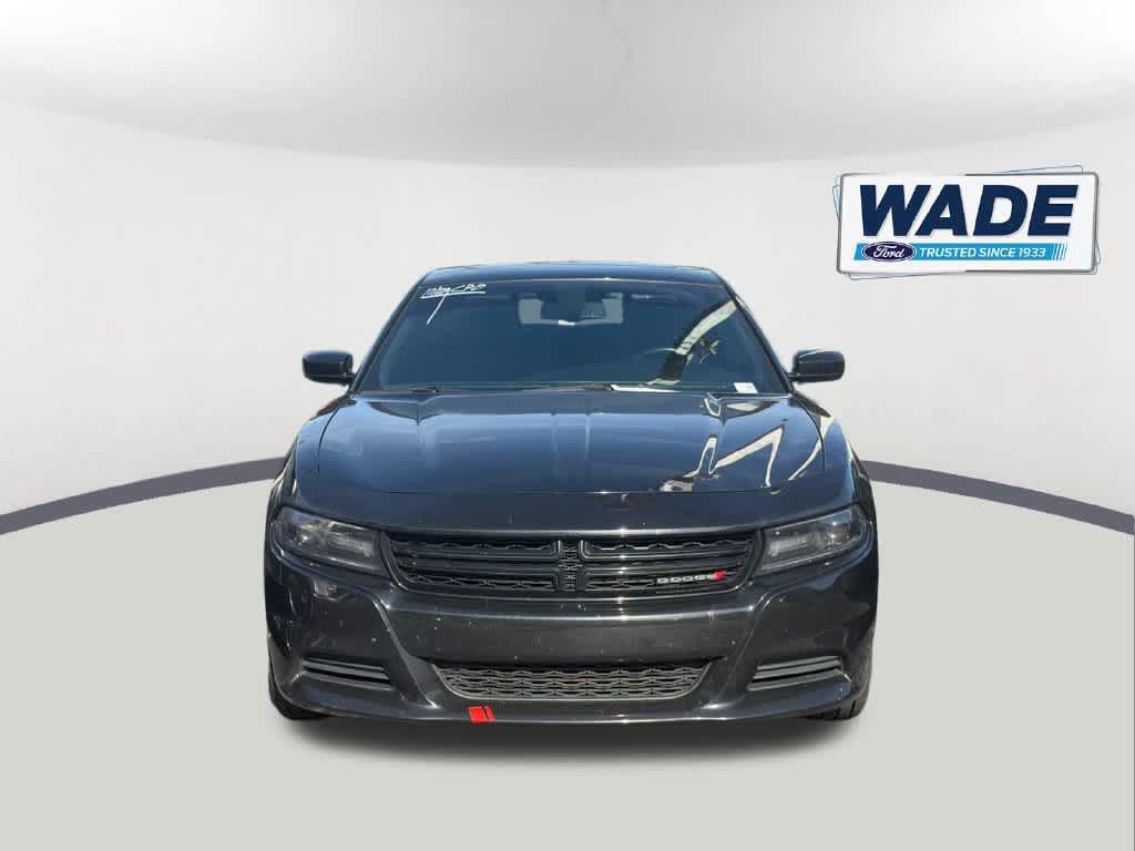 Used 2020 Dodge Charger SXT w/ Plus Group RWD image 2
