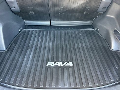 Used 2025 Toyota RAV4 XLE Premium FWD image 17