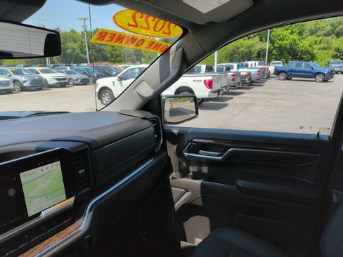 Used 2022 GMC Sierra 1500 Elevation w/ LPO, Elevation Black Package AWD/4WD image 27